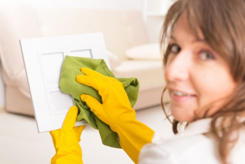 Detailed bathroom cleaning as part of move out cleaning in Tufnellpark